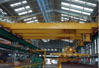 下旋轉(zhuǎn)伸縮掛梁電磁橋式起重機(jī) 廠家上門(mén)安裝